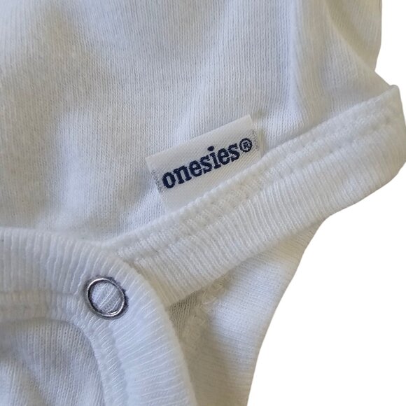 Lot of 8 Gerber Newborn White Onesies + 2 Hats – Unisex Baby Basics - Picture 5 of 6